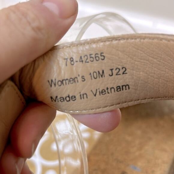 NWT Johnston and Murphy tan calfskin Gigi Cross-Band Sandal - Picture 10 of 11